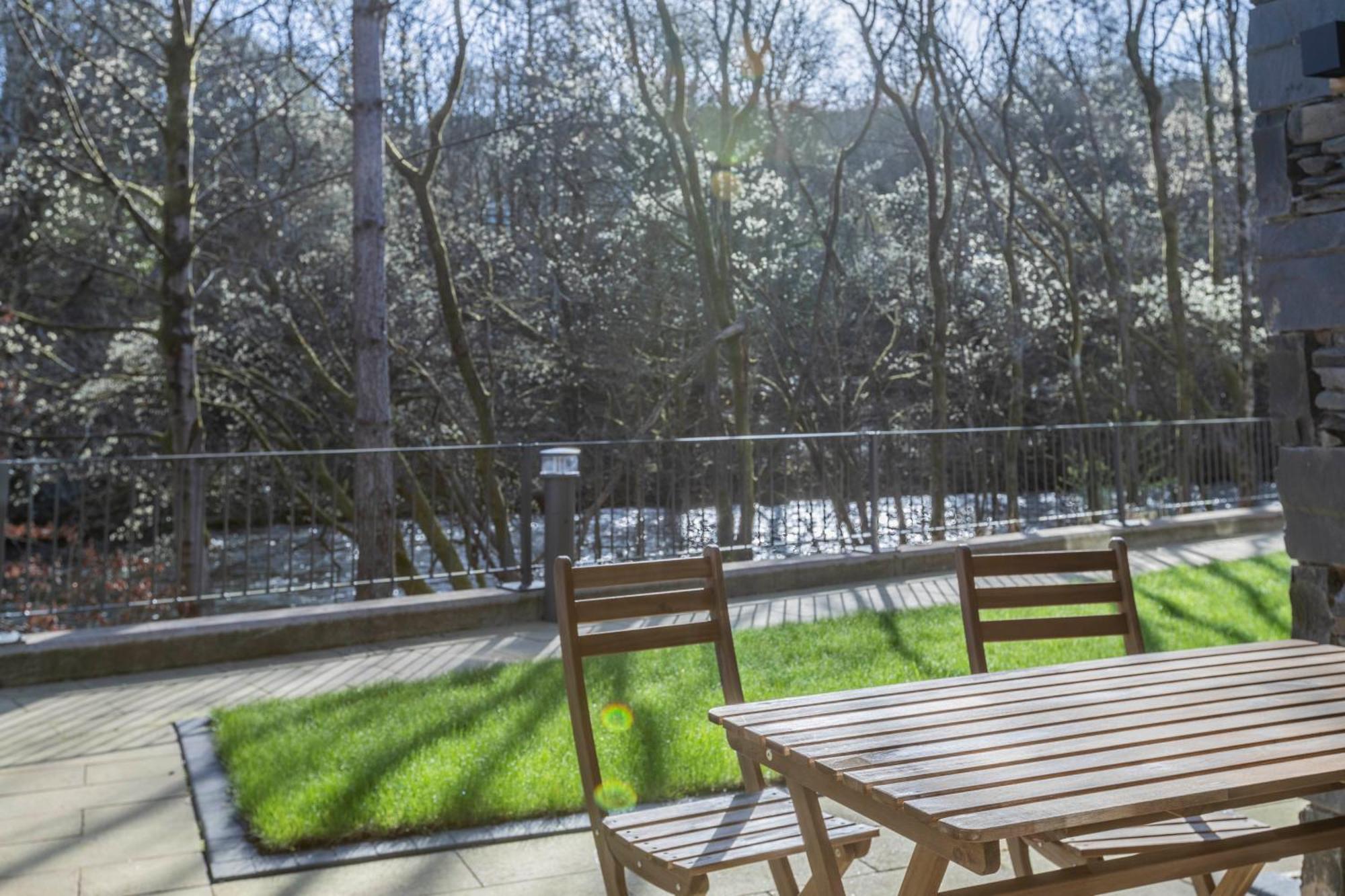 Apartments In Lake District Backbarrow Екстериор снимка