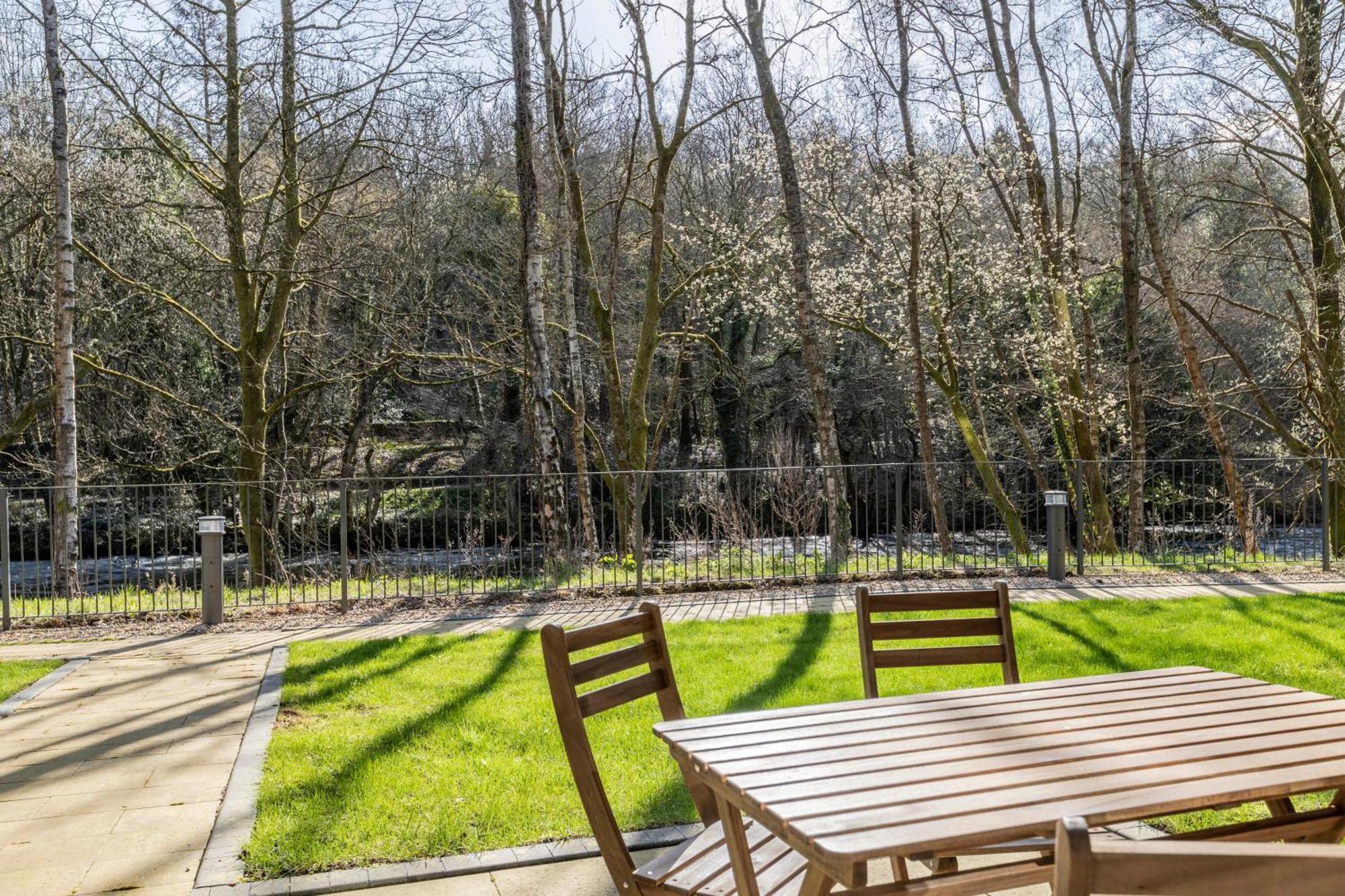Apartments In Lake District Backbarrow Екстериор снимка